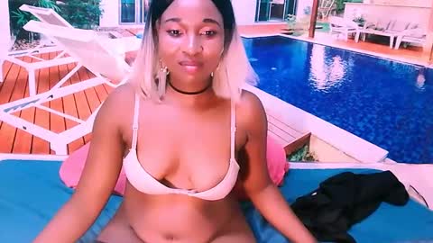 Tamia online show from 02/17/25, 12:27