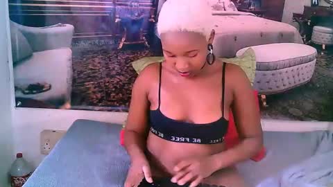 Tamia online show from 03/12/25, 06:29