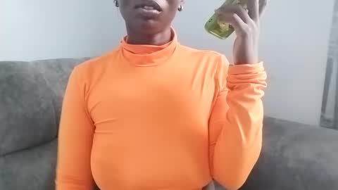 Ebony Melanie online show from 03/10/25, 11:21