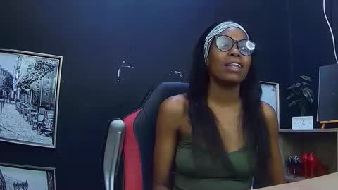 Snapshot of ebonydivaxx chatting on 09/16/25, 06:36 kimberley online show from 09/16/25, 06:36