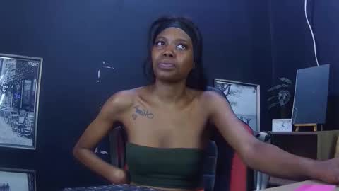 Snapshot of ebonydivaxx chatting on 09/29/25, 06:51 kimberley online show from 09/29/25, 06:51