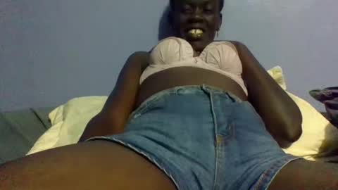 ebonydol2 online show from 02/24/25, 10:03