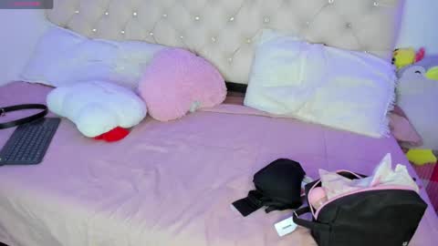 Snapshot of ebonygoddes03 chatting on 04/24/26, 10:56 Queen Ebony online show from 04/24/26, 10:56