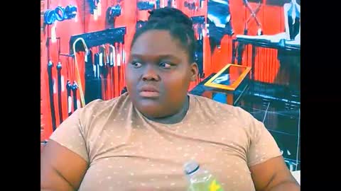 ebonyhotbuns4u2luv online show from 11/18/25, 09:36