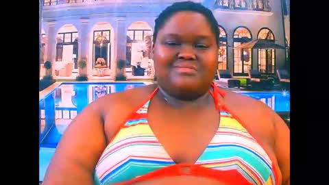 Snapshot of ebonyhotbuns4u2luv chatting on 06/05/26, 06:57 ebonyhotbuns4u2luv online show from 06/05/26, 06:57