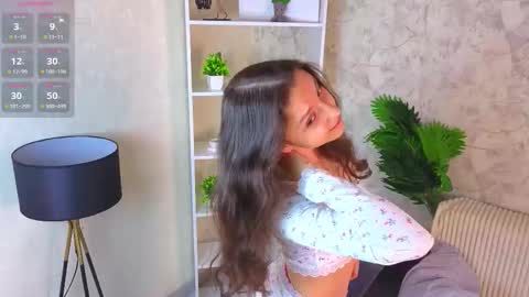 Snapshot of ebonyleibenstein chatting on 10/25/25, 03:14 Milly online show from 10/25/25, 03:14