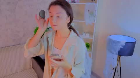 Snapshot of ebonyleibenstein chatting on 10/29/25, 03:20 Milly online show from 10/29/25, 03:20