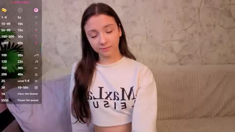 Snapshot of ebonyleibenstein chatting on 11/14/25, 03:16 Milly online show from 11/14/25, 03:16