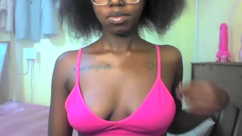 Ebonymuse2 online show from 05/16/26, 07:05