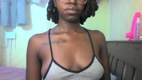 Ebonymuse2 online show from 05/21/26, 10:50