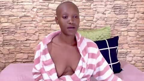 Snapshot of ebonyolive69 chatting on 07/04/26, 05:52 Cindy online show from 07/04/26, 05:52