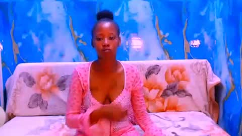 Snapshot of ebonypretty4u chatting on 10/09/25, 08:12 ebonypretty4u online show from 10/09/25, 08:12