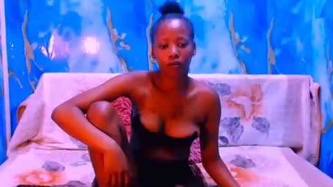 Snapshot of ebonypretty4u chatting on 10/13/25, 04:56 ebonypretty4u online show from 10/13/25, 04:56