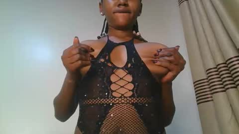 Snapshot of ebonyslut09 chatting on 04/23/26, 01:18 ebonyslut09 online show from 04/23/26, 01:18