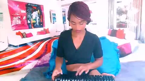 Candy online show from 02/06/25, 09:00