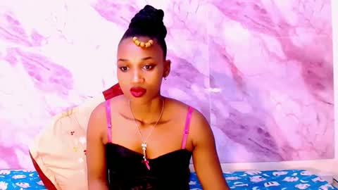 Candy online show from 02/28/25, 12:21