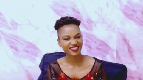 Candy online show from 03/11/25, 05:38