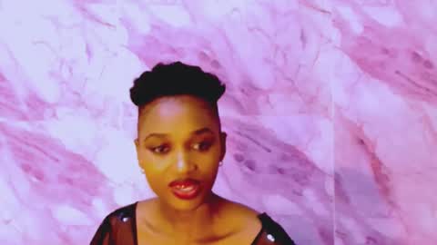 Candy online show from 03/11/25, 08:41