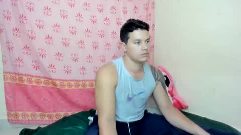 Snapshot of eclipseandflame chatting on 10/26/25, 03:45 online show from 10/26/25, 03:45