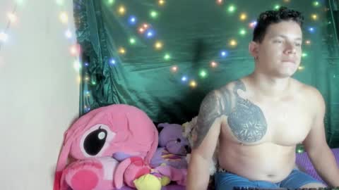 Snapshot of eclipseandflame chatting on 12/02/25, 03:07 online show from 12/02/25, 03:07