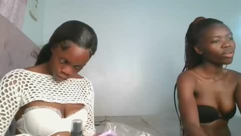 Snapshot of ecstasy_boo1 chatting on 07/04/26, 08:04 Boo online show from 07/04/26, 08:04