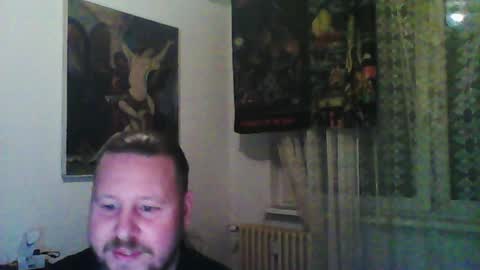 Snapshot of eda666 chatting on 12/04/24, 06:39 Edward online show from 12/04/24, 06:39