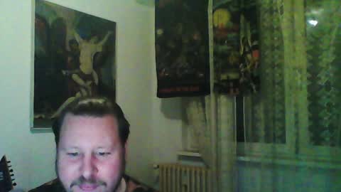 Snapshot of eda666 chatting on 02/08/25, 06:44 Edward online show from 02/08/25, 06:44