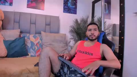 Snapshot of edahi1386 chatting on 09/28/25, 03:28 edahi1386 online show from 09/28/25, 03:28