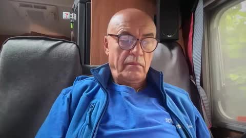 Snapshot of eddelmar chatting on 06/04/26, 12:11 eddelmar online show from 06/04/26, 12:11