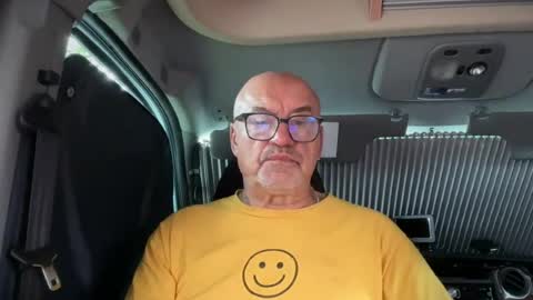 Snapshot of eddelmar chatting on 07/03/26, 10:21 eddelmar online show from 07/03/26, 10:21