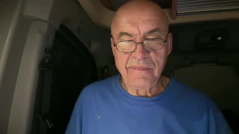 Snapshot of eddelmar chatting on 07/06/26, 10:12 eddelmar online show from 07/06/26, 10:12