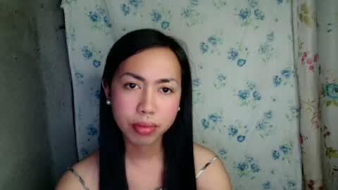 Snapshot of eddfox001 chatting on 06/21/26, 11:24 eddfox001 online show from 06/21/26, 11:24