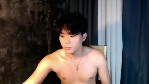 edelcum_xx online show from 10/16/25, 10:49