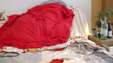 edelholz87 online show from 04/08/26, 03:23