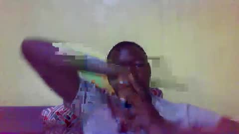 Snapshot of eden_hunter chatting on 10/12/25, 05:17 Eden Hunter online show from 10/12/25, 05:17