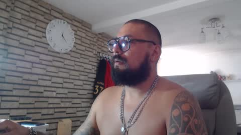 Snapshot of edgarram83 chatting on 09/22/25, 06:21 edgarram83 online show from 09/22/25, 06:21