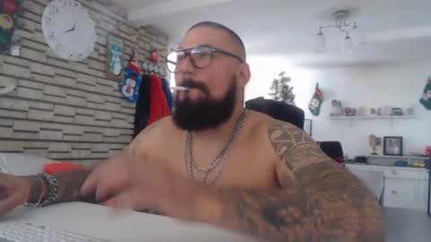 edgarram83 online show from 11/21/25, 06:39