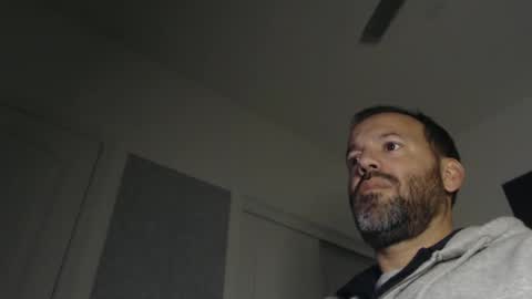 Snapshot of edge_masters chatting on 01/08/25, 03:40 EdgeM online show from 01/08/25, 03:40