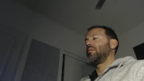 Snapshot of edge_masters chatting on 01/15/25, 01:12 EdgeM online show from 01/15/25, 01:12