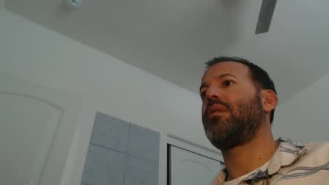 Snapshot of edge_masters chatting on 02/19/25, 07:48 EdgeM online show from 02/19/25, 07:48