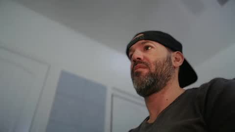 Snapshot of edge_masters chatting on 03/08/25, 05:54 EdgeM online show from 03/08/25, 05:54