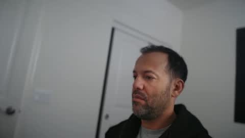 Snapshot of edge_masters chatting on 11/19/25, 07:36 EdgeM online show from 11/19/25, 07:36