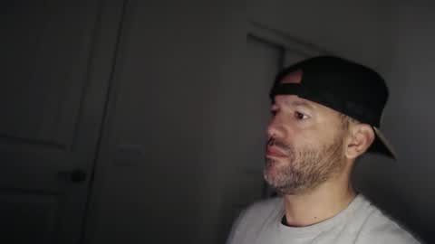 Snapshot of edge_masters chatting on 11/26/25, 11:33 EdgeM online show from 11/26/25, 11:33