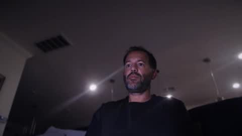 Snapshot of edge_masters chatting on 12/14/25, 01:55 EdgeM online show from 12/14/25, 01:55