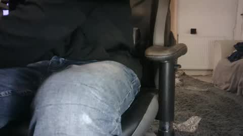 Snapshot of edged_biker chatting on 01/03/25, 06:35 edged biker online show from 01/03/25, 06:35