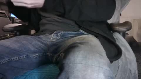 Snapshot of edged_biker chatting on 01/23/25, 05:42 edged biker online show from 01/23/25, 05:42