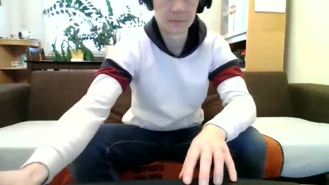 Snapshot of edgeplayer91 chatting on 11/25/25, 08:58 edgeplayer91 online show from 11/25/25, 08:58