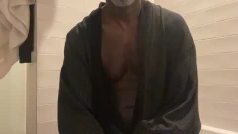 Snapshot of edgingdaddy chatting on 11/29/25, 03:20 Dad online show from 11/29/25, 03:20