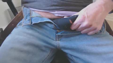 Snapshot of edick000 chatting on 02/17/26, 07:53 edick000 online show from 02/17/26, 07:53