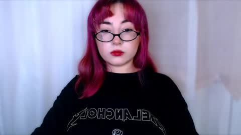 Snapshot of ediefris chatting on 04/26/26, 07:00 fickle demon made of clumps of matter online show from 04/26/26, 07:00